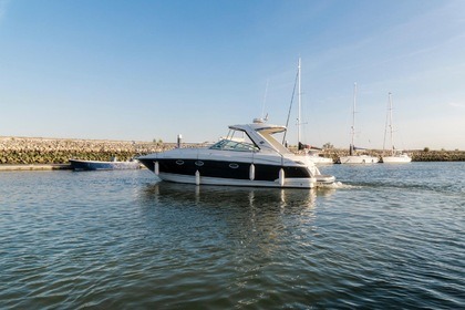 Charter Motorboat Monterey 375 Sport Lisbon