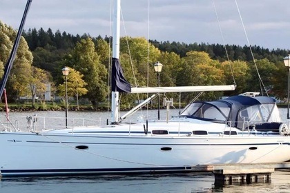 Hyra båt Segelbåt Bavaria 42 Cruiser Stockholm