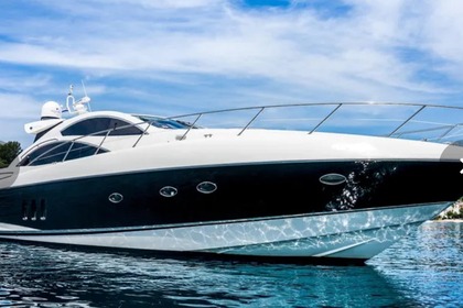Noleggio Yacht a motore Sunseeker Predator 62 Gallipoli