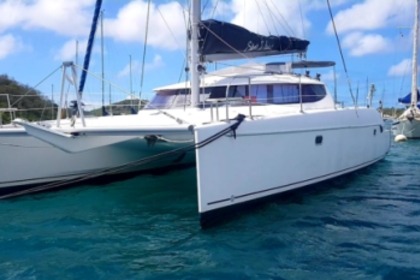 Location Catamaran Fountaine Pajot Lavezzi 40 Canet-en-Roussillon