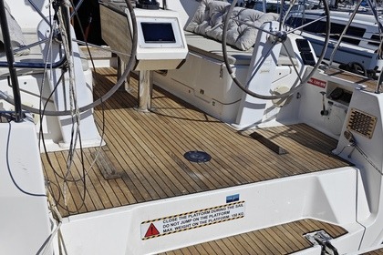 Charter Sailboat BAVARIA CRUISER 37 Punat