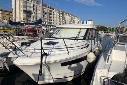 Location Bateau à moteur Jeanneau Merryfisher Toulon