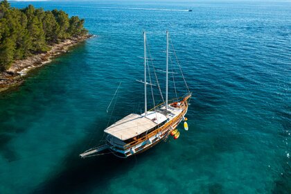 Location Goélette Custom Gulet Allure Marina Nava