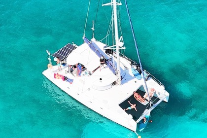 Hire Catamaran Fountaine Pajot Belize 43 Saint Martin