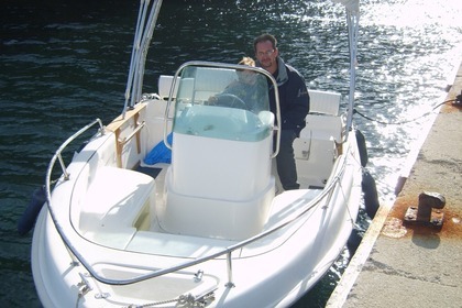 Hire Motorboat MARINELLO FISSHER MAN La Ciotat