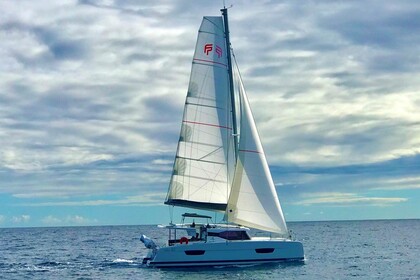 Location Catamaran  ISLA 40 Le Marin