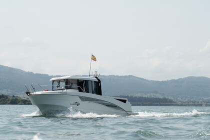 Noleggio Barca a motore Beneteau Barracuda 8 Santander
