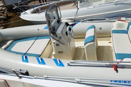 Hyra båt Båt utan licens  Ribmarine 570 Cannigione