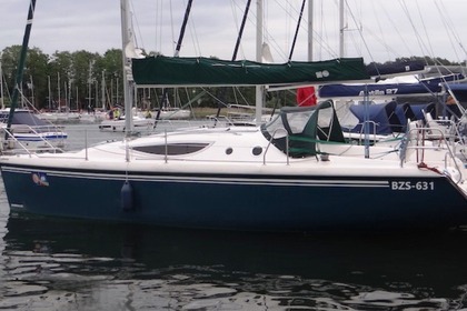 Charter Sailboat Maxus 33 Gizycko