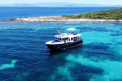 Hire Motorboat 15M Trawler Motor Yacht Trawler Yalıkavak