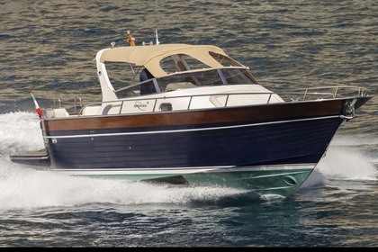 Hire Motorboat Apreamare Smeraldo 9 Sorrento