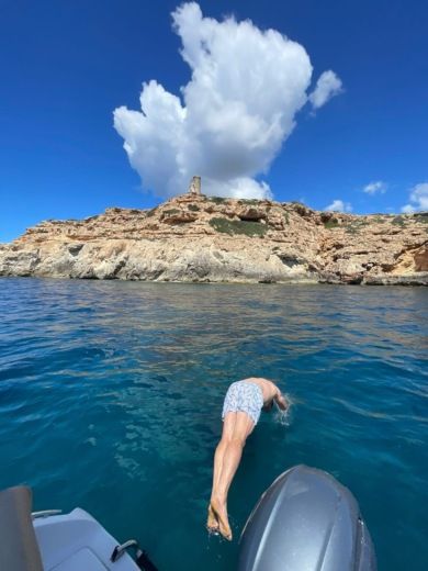 Palma de Mallorca Motorboat Daganz Open 560 alt tag text