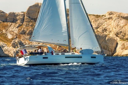 Rental Sailboat Jeanneau Sun Loft 47 monocat Laurium