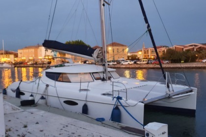 Location Catamaran Fountaine Pajot Lavezzi 40 Martigues