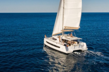 Charter Catamaran Bali - Catana 4.8 Castelldefels