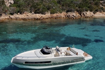 Charter Motorboat Invictus 280 gt La Maddalena