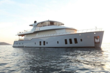 Hire Motor yacht Custom Trawler Bodrum