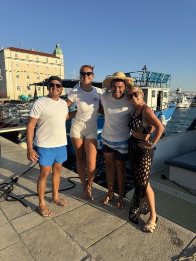 Hvar Motorboat Colnago 35 alt tag text