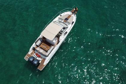 Location Bateau à moteur Jeanneau Cap Camarat 10.5 Wa Portals Nous