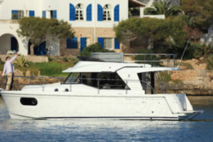 Rental Motorboat Beneteau Swift Trawler 30 Pula