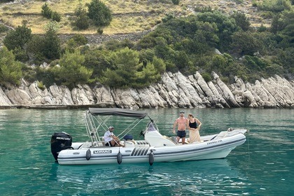 Charter RIB Lomac Nautica 760 In Makarska