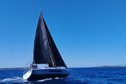 Rental Sailboat Dufour Dufour 37 Perfomance Portisco
