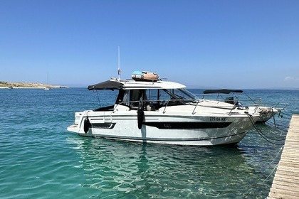 Charter Motorboat Jeanneau Merry Fisher 895 Krk