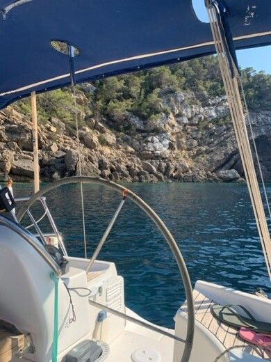 Ibiza Sailboat Bavaria 38 alt tag text