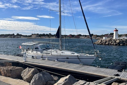 Hire Sailboat Jeanneau Sun-odyssee 45 Hyères