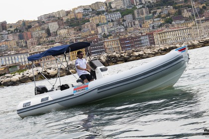 Miete Boot ohne Führerschein  DOMAR F650 Neapel
