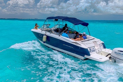 Rental Motorboat Regal 2700 Cancún
