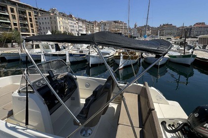 Hire Motorboat Quicksilver Activ 605 Open Marseille
