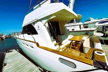 Charter Motor yacht Beneteau First 456 Abu Dhabi