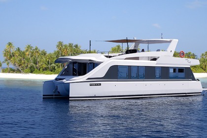 Hire Motor yacht Overblue Overblue 54 Malé
