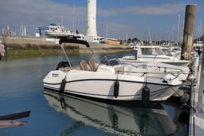 Charter Motorboat Quicksilver Activ 555 Open Saint-Vaast-la-Hougue