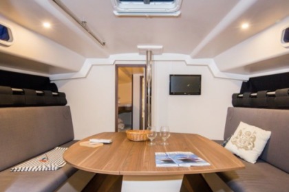 Rental Sailboat Varianta 44 Hurghada