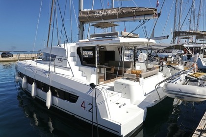 Rental Catamaran Catana Bali 4.2 - 4 + 1 cab. Biograd na Moru
