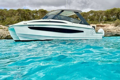 Rental Motorboat Aquila Yachts 32 Sport Power Catamaran Cala d'Or