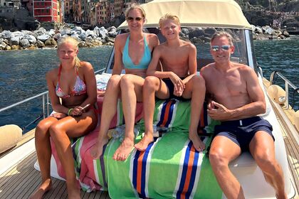 Rental Motorboat SUNSET TOUR 3 ORE La Spezia