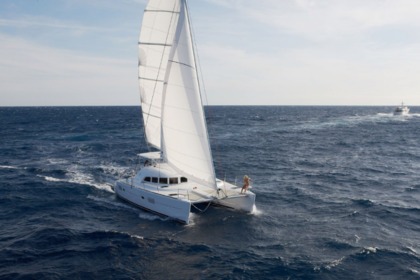 Rental Catamaran  LAGOON 380 (4 CAB / 2 SDB) Pointe-a-Pitre