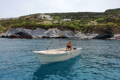 Hire Boat without licence  Cantieri Lancia Sermoneta Ponza