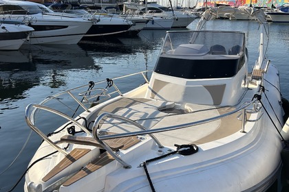 Hire Motorboat Capelli Capelli Tempest 1000 Saint-Raphaël