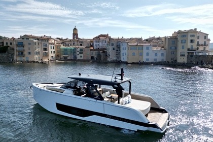 Charter Motorboat CRANCHI CRANCHI A46 Saint-Tropez