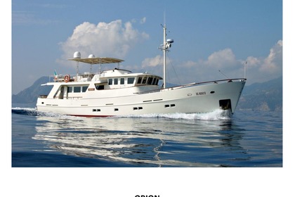 Miete Motoryacht BUGARI BUGARI NAVETTA La Spezia