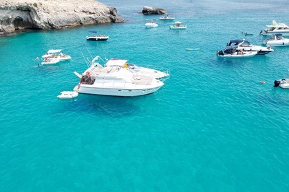 Rental Motorboat Azimut 37 Fly Deluxe Catania