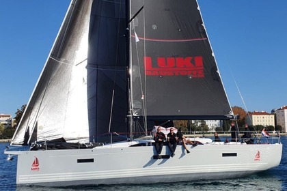 Rental Sailboat X-Yachts Xp 44 Sukošan