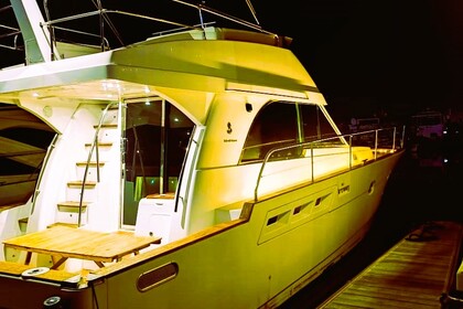 Hire Motor yacht Beneteau First 456 Abu Dhabi