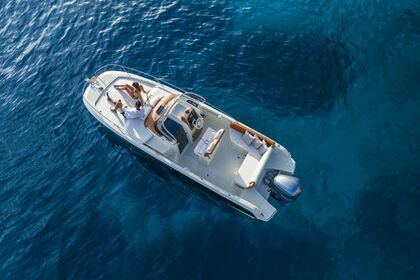 Location Bateau à moteur Capoforte CX240 Port Cogolin