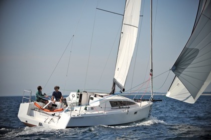 Location Voilier Django 9.80 La Trinité-sur-Mer