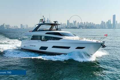 Location Bateau à moteur 5- 24 M 3 CABINS FERETTI 780 2019 Dubaï